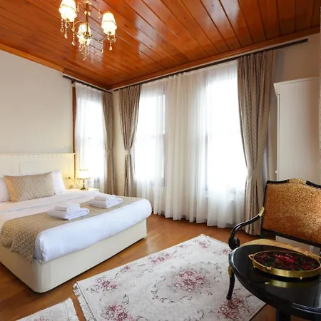 Elyka Hotel