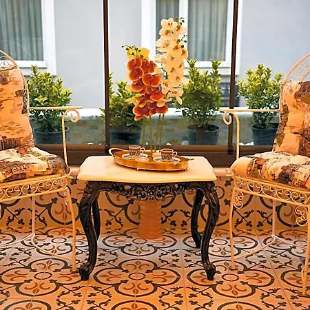 Hotel Elyka 3*