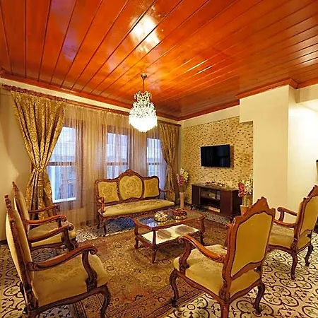 Elyka Hotel