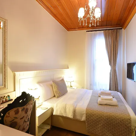 Elyka Hotel